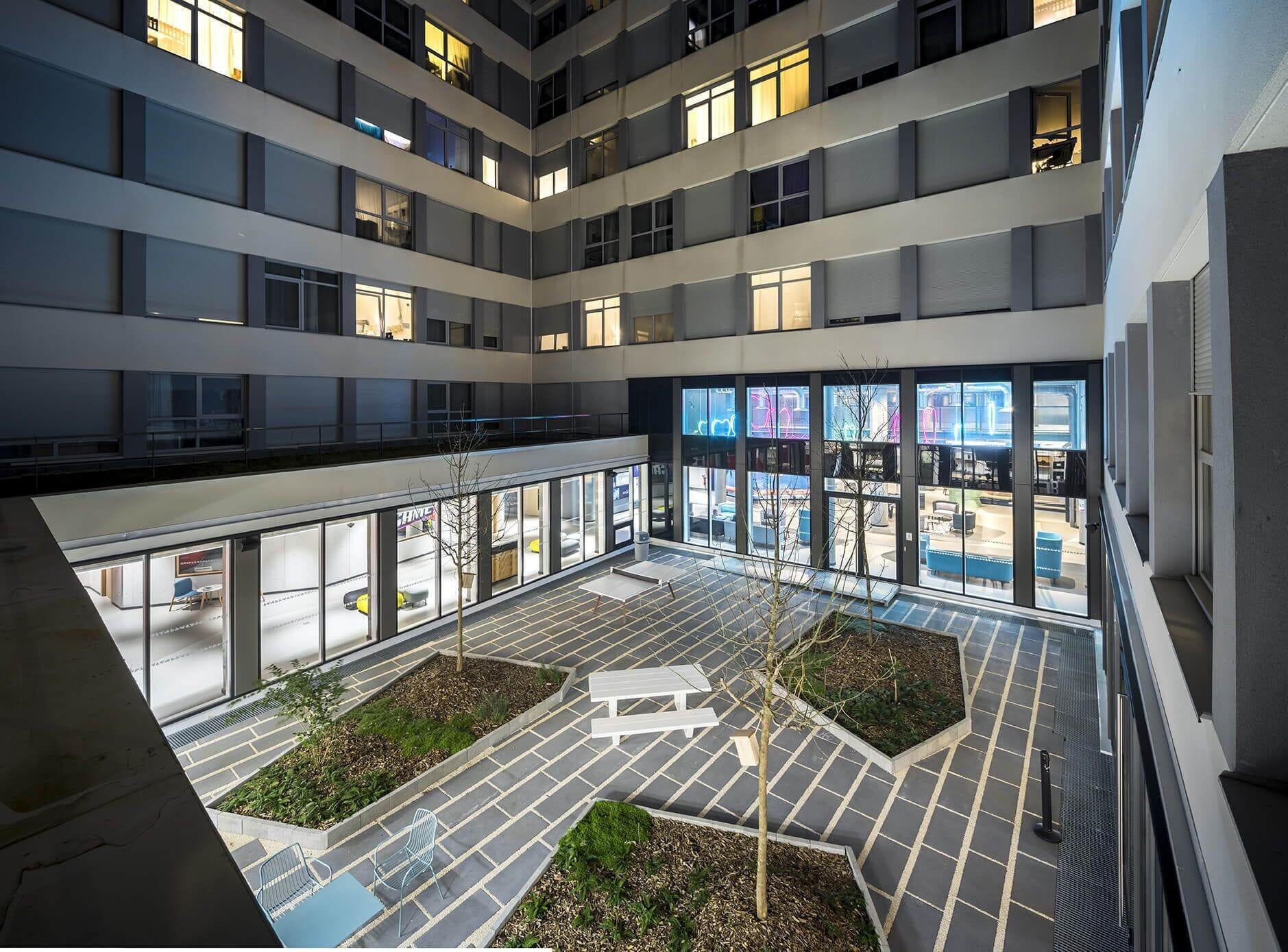 Ecla Campus Aparthotel Маси Екстериор снимка