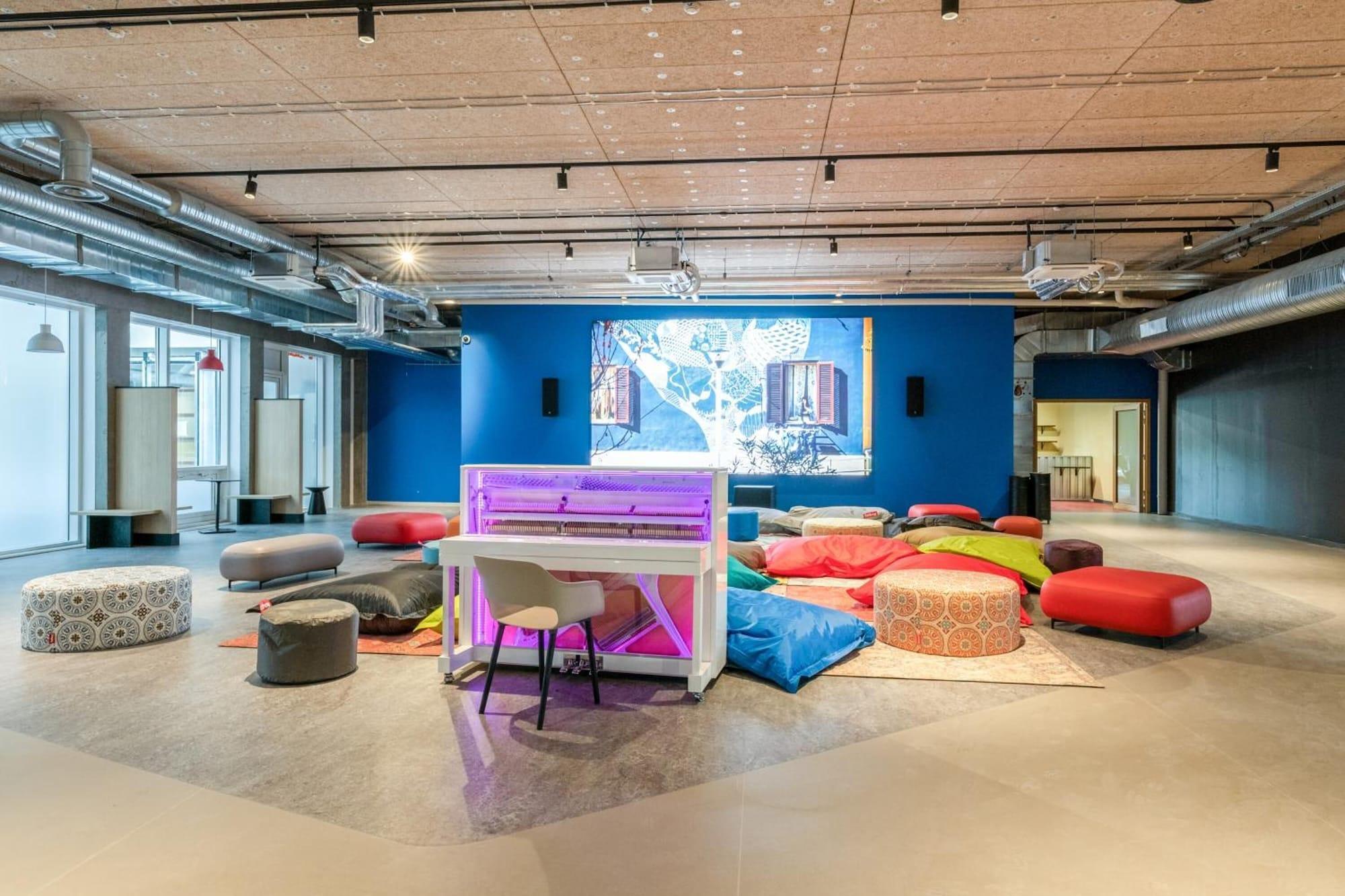 Ecla Campus Aparthotel Маси Екстериор снимка