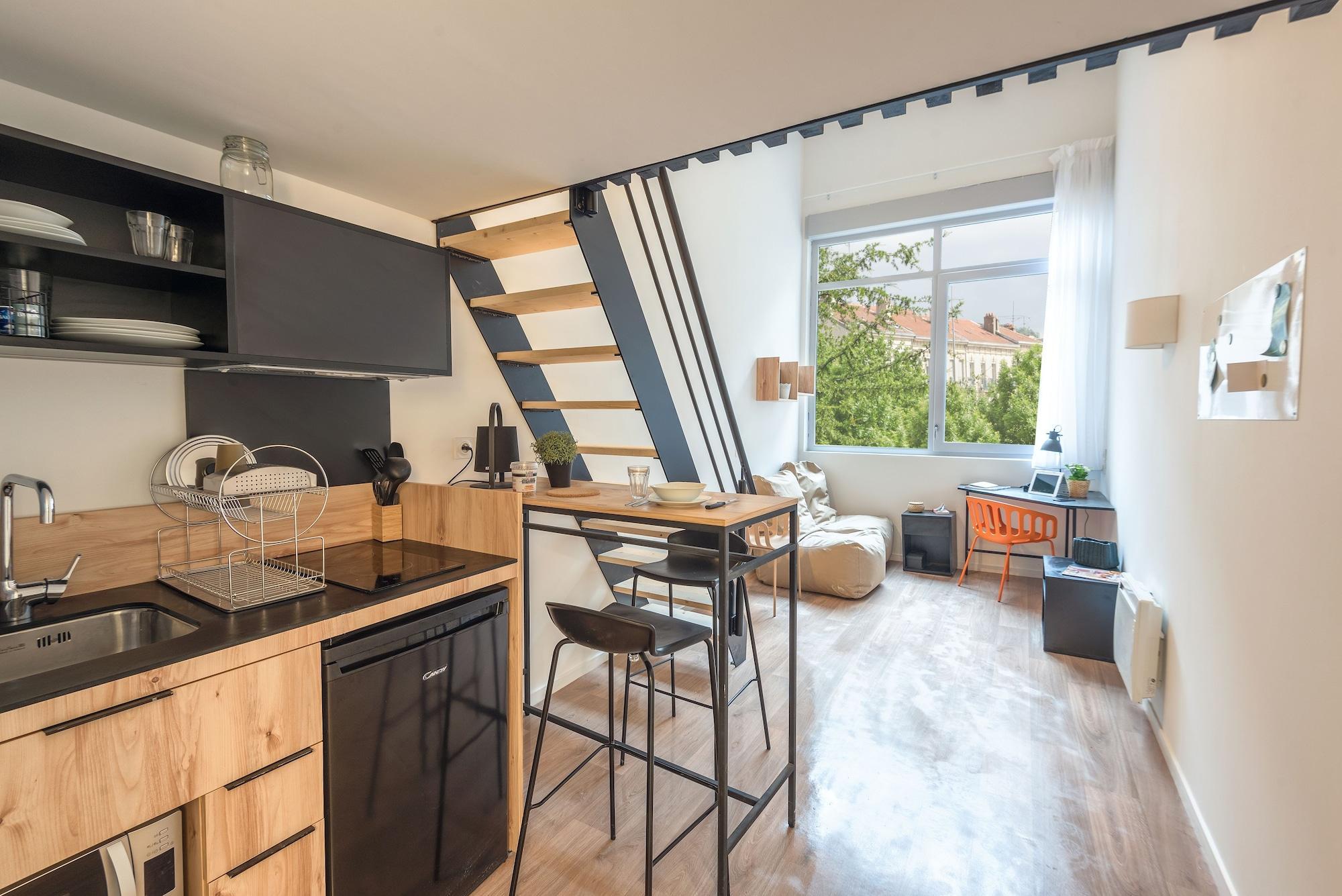 Ecla Campus Aparthotel Маси Екстериор снимка